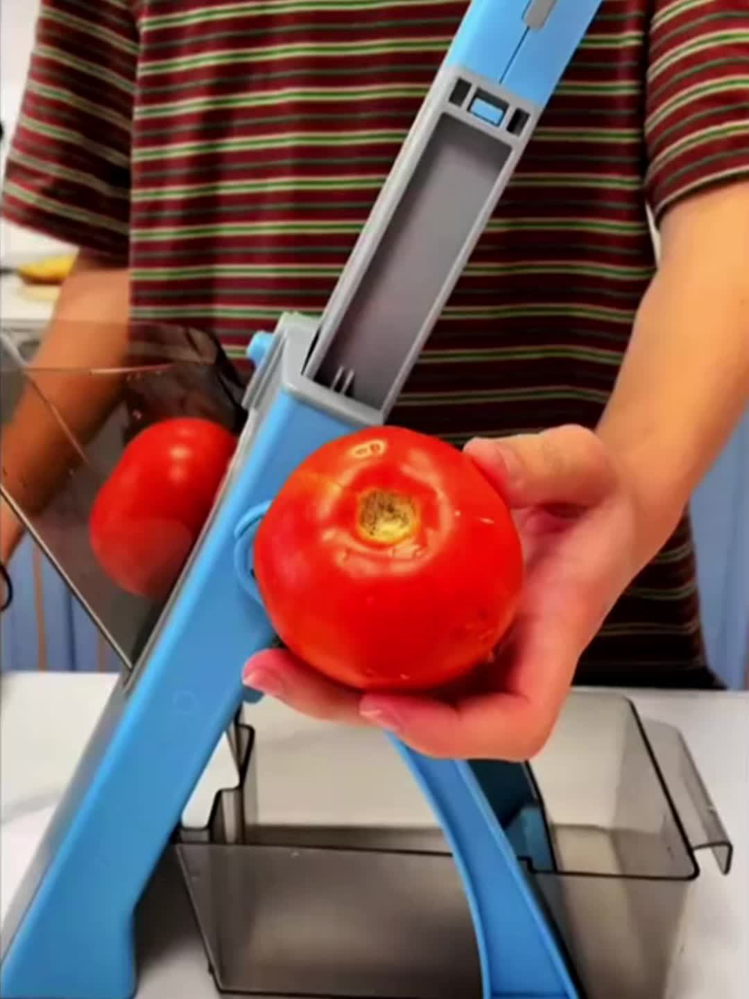 Matériaux en plastique bleu et blanc du coupe-légumes