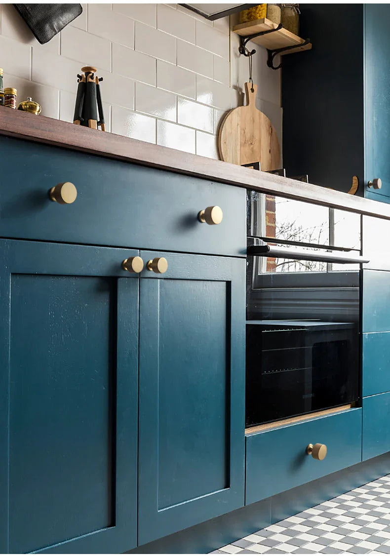 Bouton de meuble en laiton avec finition brillante