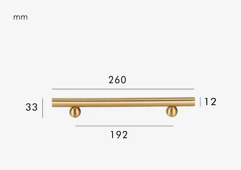 Poignée or brossé installée sur un meuble Ikea