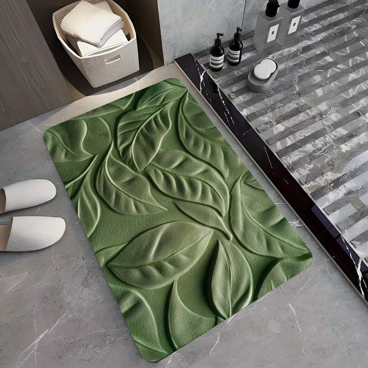 Dessous antidérapant du tapis de bain sur sol humide