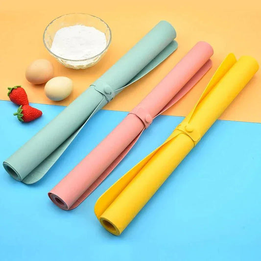 Tapis de cuisine en silicone jaune, étalé sur table