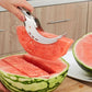 Démonstration de la facilité d'utilisation du coupe-fruits