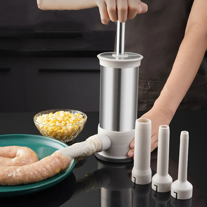 Gros plan sur les tubes en acier inoxydable pour saucisses