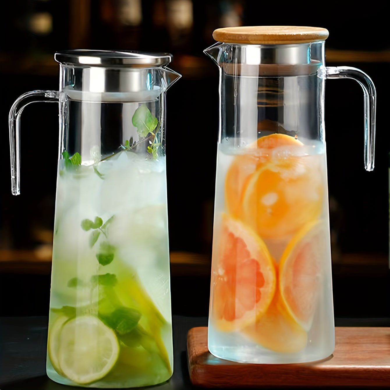 Carafe en plastique transparent avec couvercle en acier inoxydable