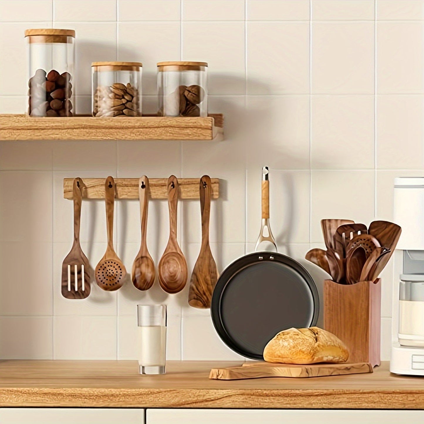 Ensemble de cuillères et spatules en bois naturel