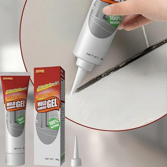 Deux flacons de produit anti-moisissure en gros plan