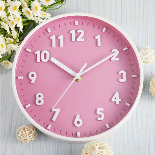 Dimensions de l'horloge indiquées sur un fond neutre