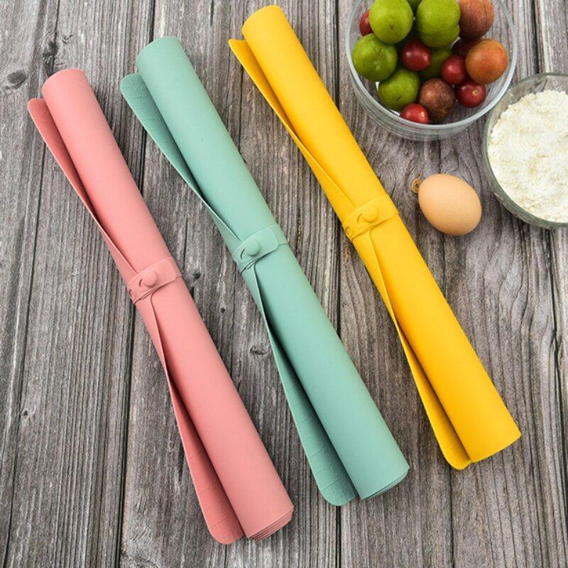 Tapis de cuisson rose en silicone, vue latérale