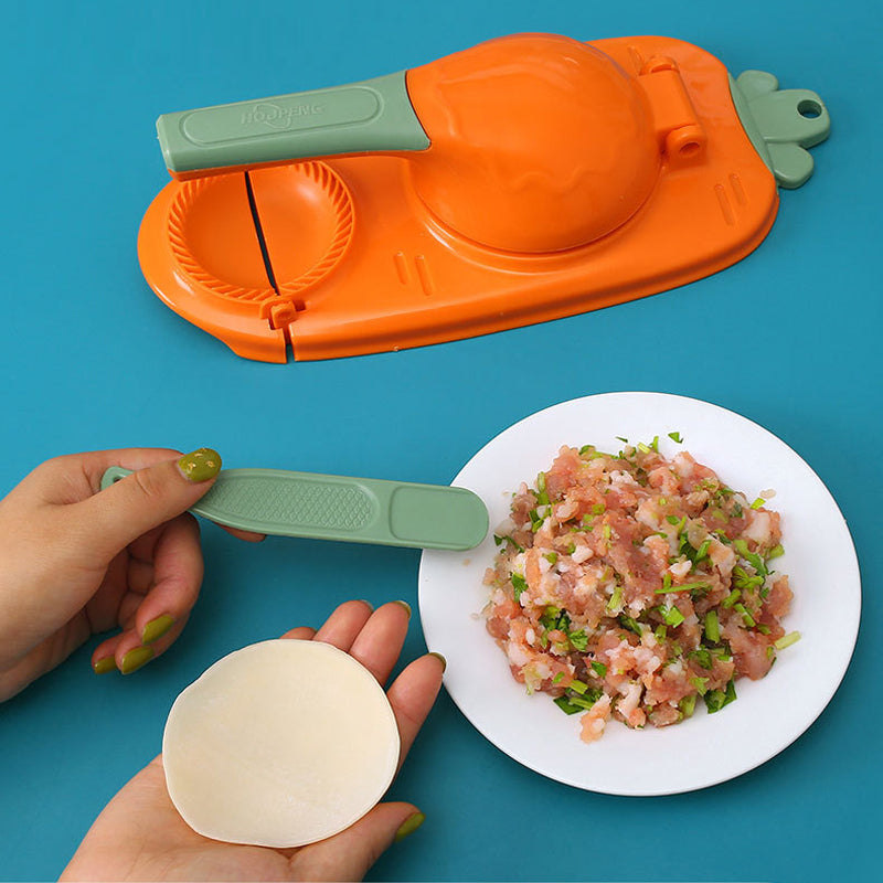 Mouleur à knödel en plastique blanc sur fond blanc