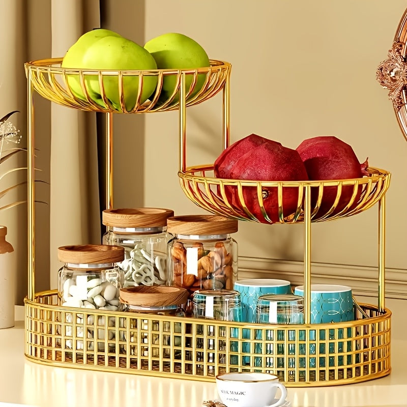 Trois niveaux du panier avec divers fruits et gâteaux