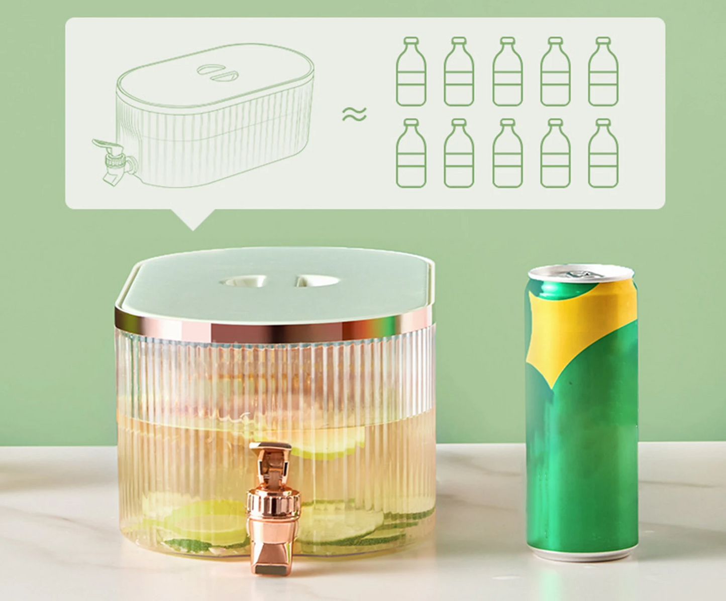 Vue rapprochée du robinet doré élégant