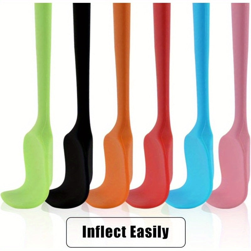 Spatule verte en silicone montrant sa flexibilité