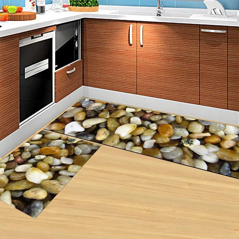 Tapis de cuisine avec motif géométrique coloré sur sol en bois
