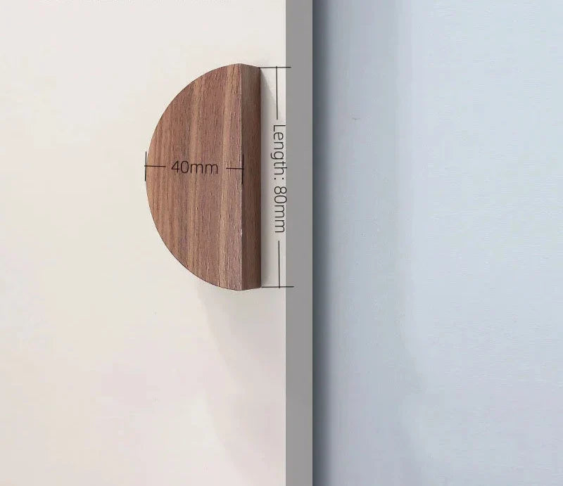 Poignée de meuble en bois de noyer avec vis