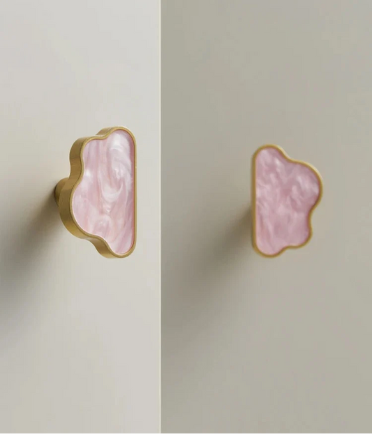 Bouton nuage rose pour tiroirs et armoires en laiton