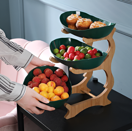 Plateau en bois avec fruits, vue de dessus