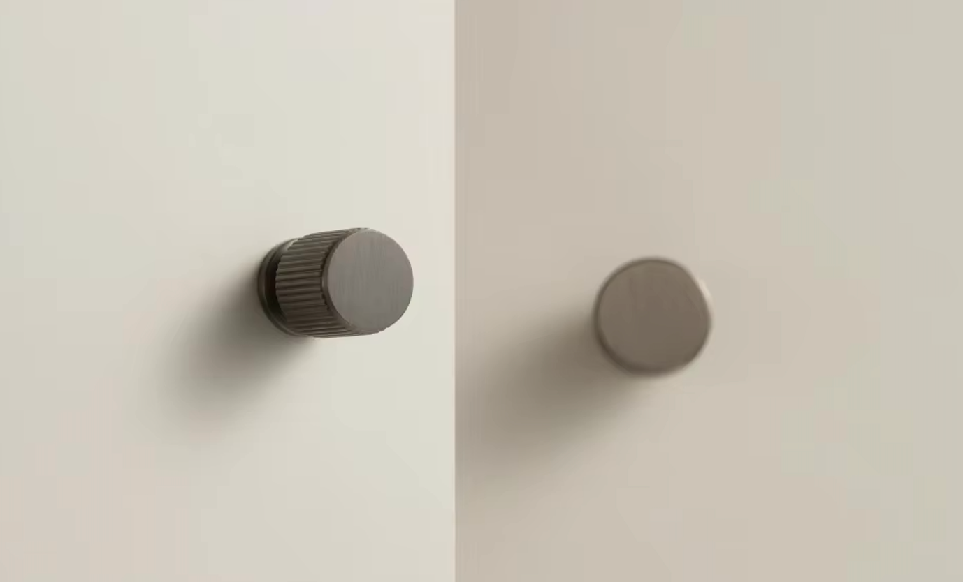 Gros plan sur la texture lisse de la poignée gris anthracite