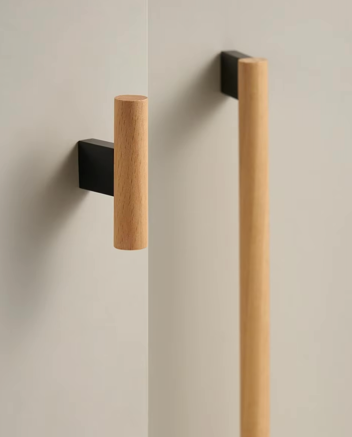 Poignée de meuble en bois et laiton noir vue de face