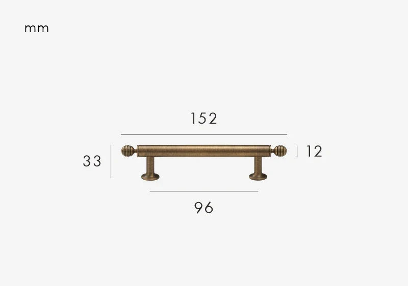 Poignée de meuble en laiton, design classique et durable