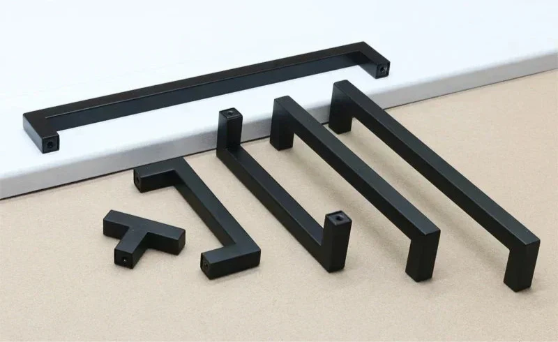 Vue latérale de la poignée rectangulaire noire