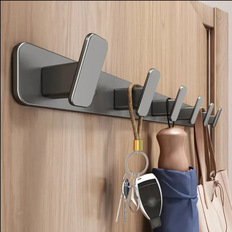 Vue de face du porte-manteau mural gris anthracite en laiton