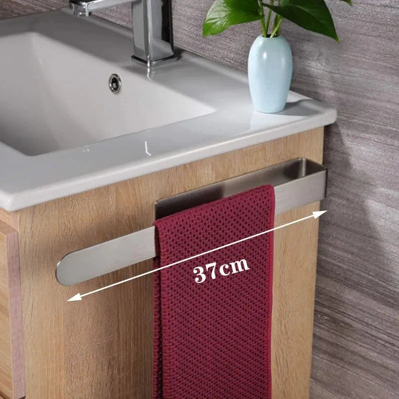 Détail du matériau inox du porte-serviette élégant