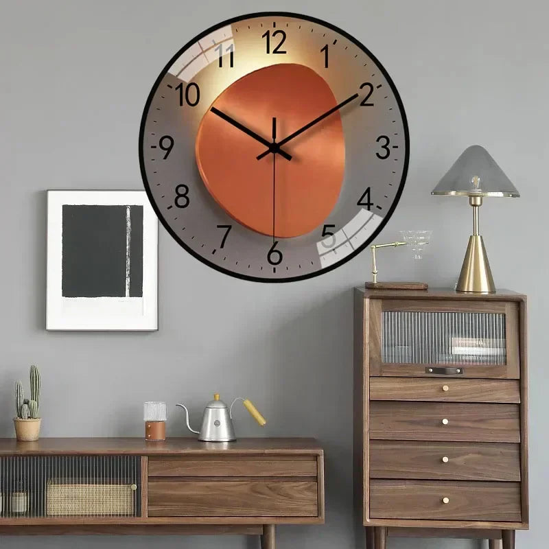 Vue rapprochée du mécanisme silencieux de l'horloge murale