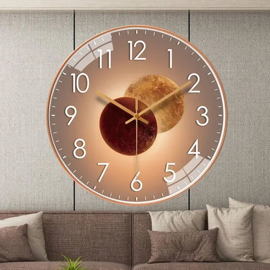 Vue de profil de l'horloge montrant son épaisseur fine