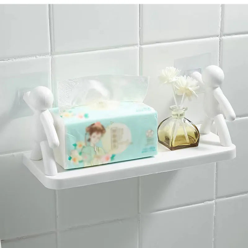 Vue latérale d'une étagère avec objets de décoration
