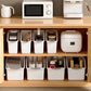 Panier placé dans une cuisine pour organisation