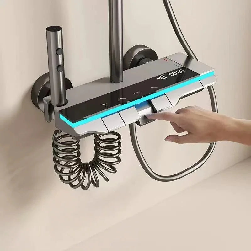 Colonne de douche grise avec écran LCD intégré
