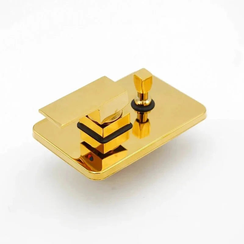 Pommeau de douche encastré offrant une pluie d'eau relaxante