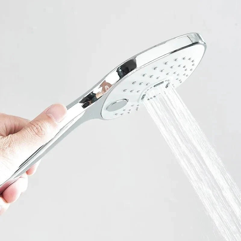 Vue latérale de la colonne de douche installée