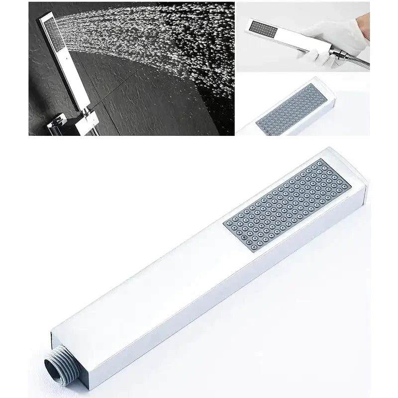 Vue latérale de la colonne de douche montrant sa structure robuste