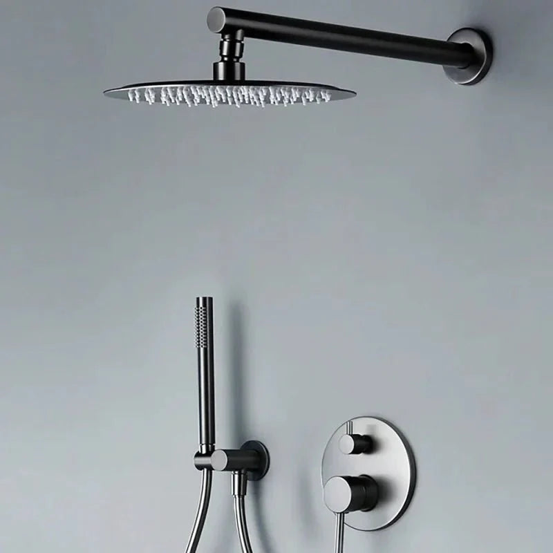 Système de douche encastré, accent sur la durabilité du chrome