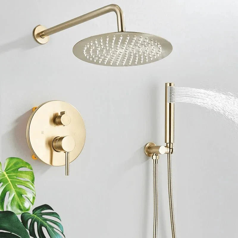 Zoom sur les commandes de la colonne de douche or brossé