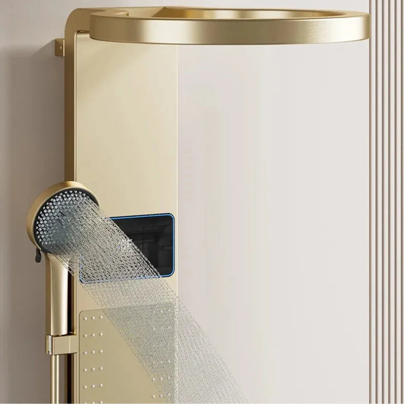 Ensemble de douche doré avec pommeau et jets multiples