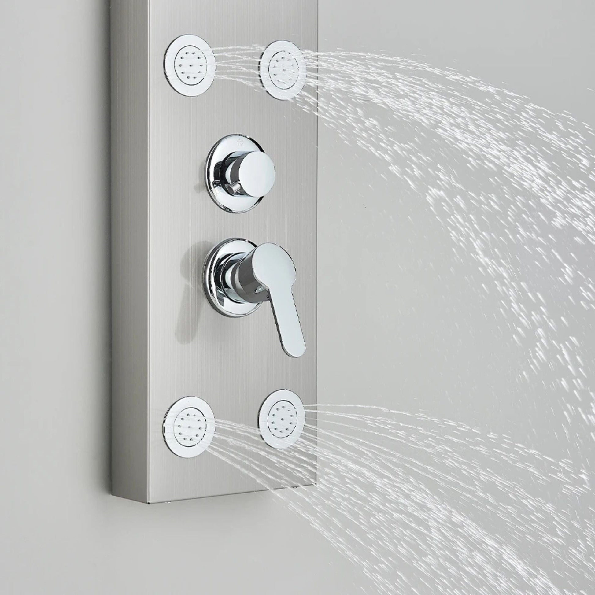 Niche de rangement intégrée pour flacons dans la colonne de douche