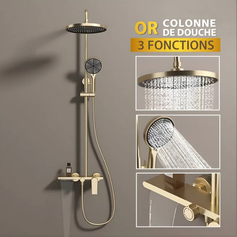 Vue rapprochée du mitigeur en or brossé élégant