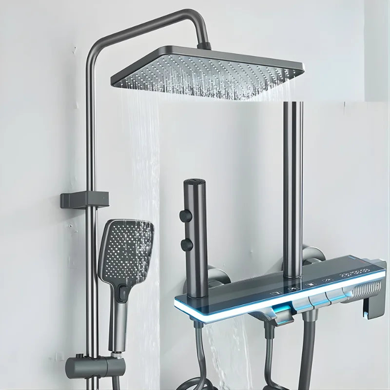 Colonne de douche grise avec système thermostatique intégré