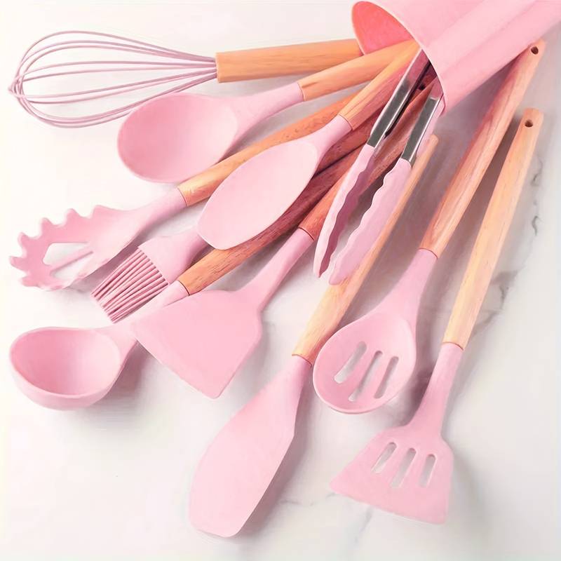 Comparaison des tailles des ustensiles de cuisine en silicone