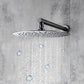 Gros plan sur le pommeau de douche noir au design moderne