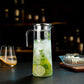 Carafe avec couvercle interchangeable, vue en gros plan