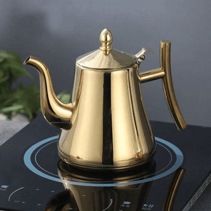 Bouilloire posée sur une surface de cuisine contemporaine