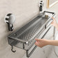 Étagère de salle de bain avec ventouses sur carrelage blanc