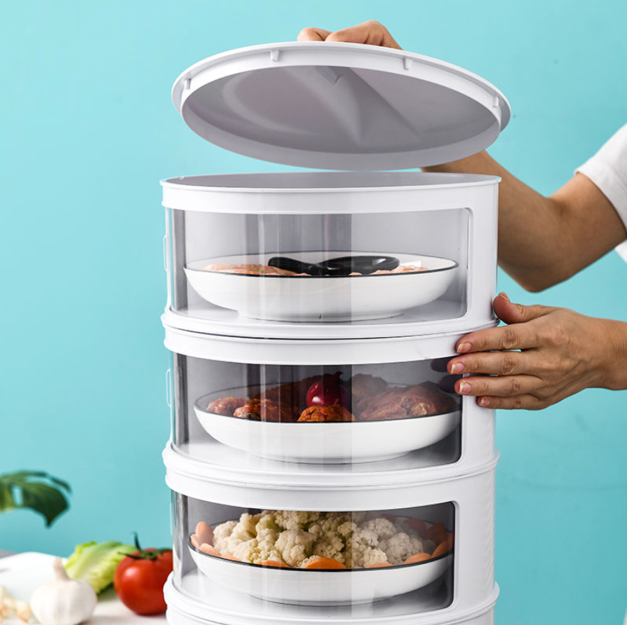 Tour de boîtes de rangement alimentaire empilées vue de côté