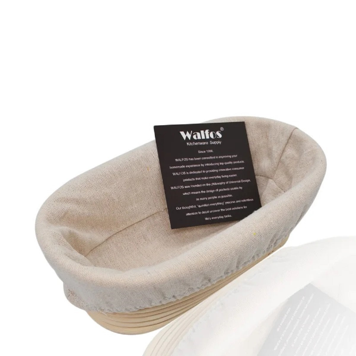 Panier en osier avec motifs annelés distincts