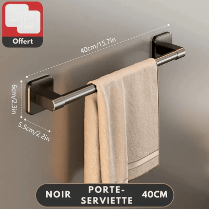 Vue d'ensemble du porte-serviettes installé, serviettes bien rangées