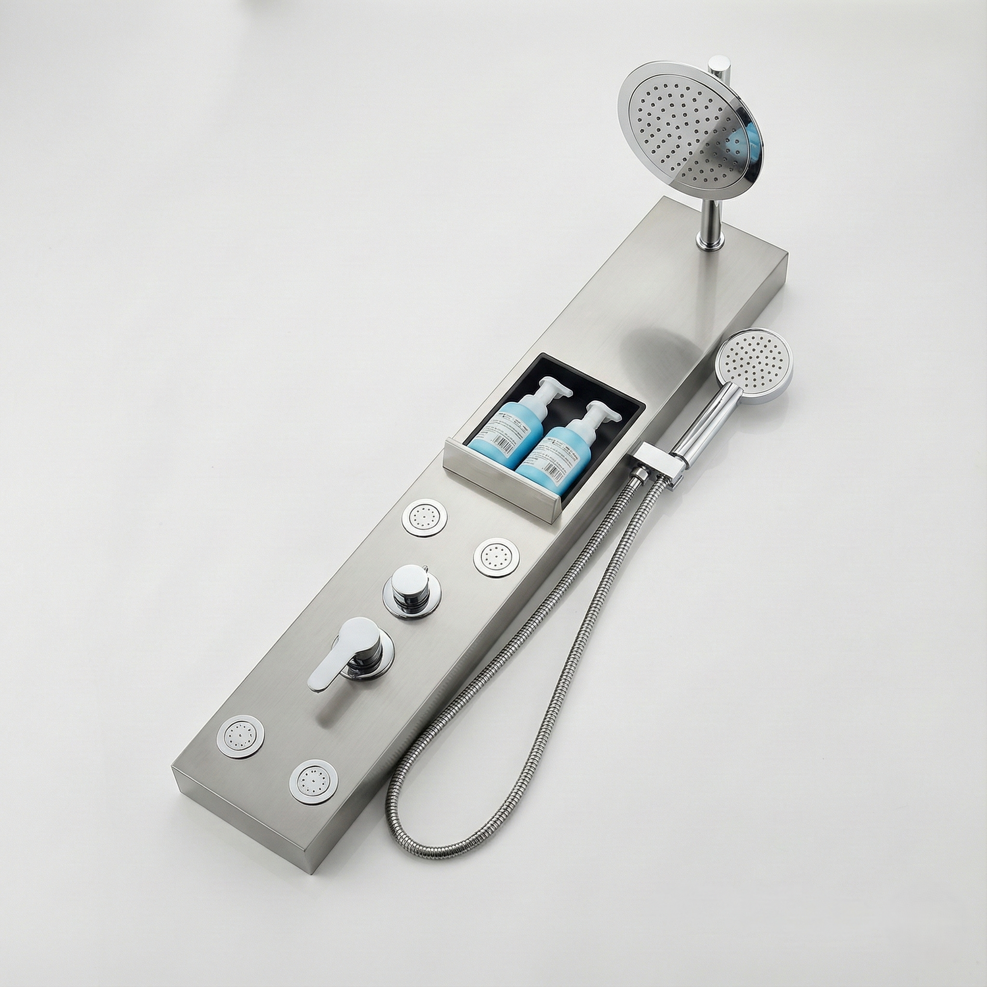 Système de triple sortie d'eau pour divers jets