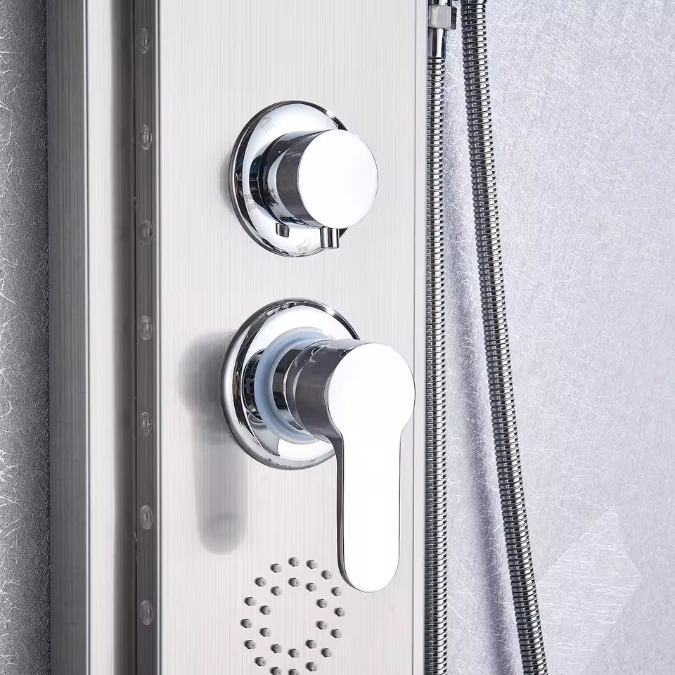 Douchette à main chromée avec flexible long et ergonomique